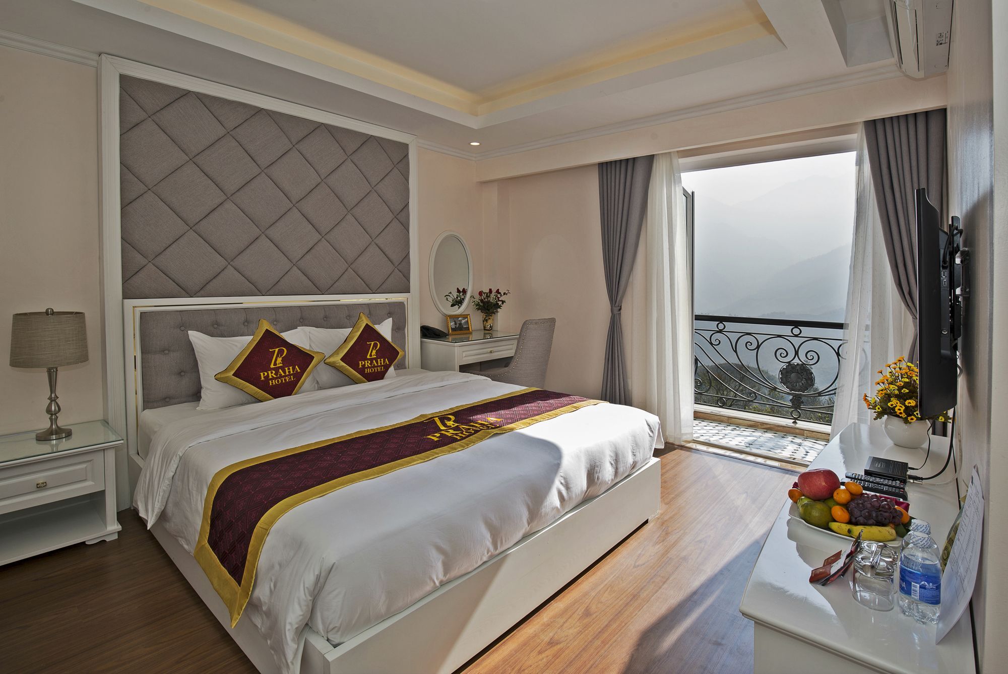 Praha Hotel Sapa Екстериор снимка
