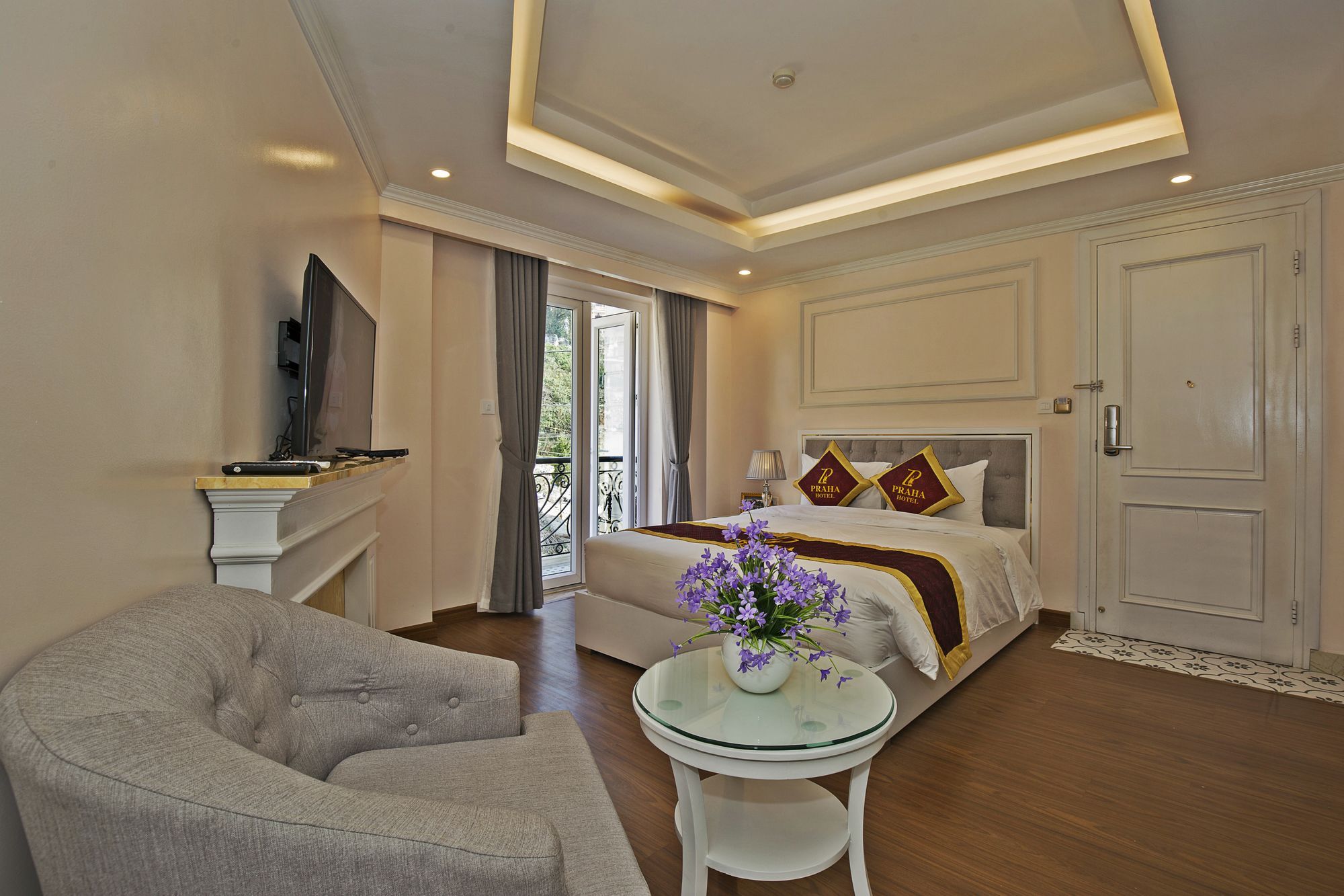 Praha Hotel Sapa Екстериор снимка
