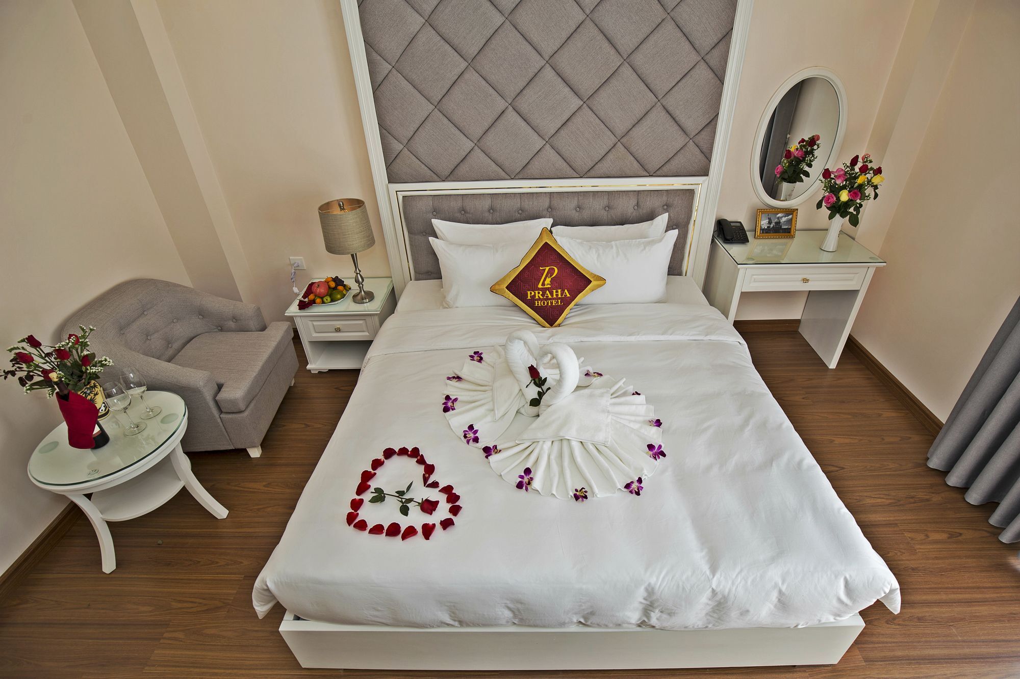 Praha Hotel Sapa Екстериор снимка